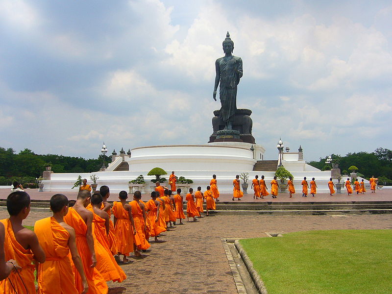 File:Phutthamonthon Buddha.JPG