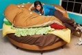 1-hamburger-bed.jpg