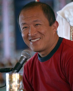 483px-Dzongsar Jamyang Khyentse Rinpoche.jpg