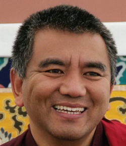 Dzogchen Rinpoche.jpg