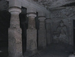 Jogeshwari Caves inside.jpg