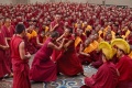 Debating monks Tibet.jpg