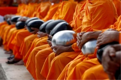 Buddhist-monks25.jpg