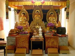Buddhist Altar0ef8.jpg
