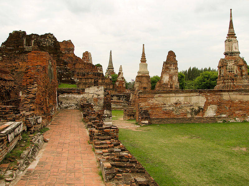 File:Ruins of Ayutthaya Thailand 27.jpg