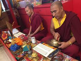 File:Lhamo Khangso Tsok Offering in progress.jpg