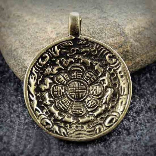 Amulet - Tibetan Buddhist Encyclopedia